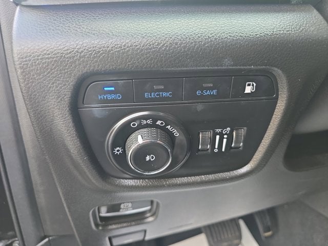 2022 Jeep Grand Cherokee 4xe Overland