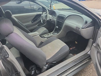 2004 Ford Mustang Standard