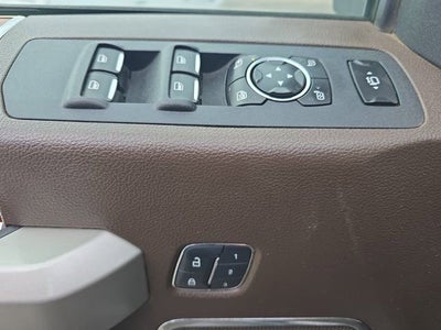 2017 Ford Super Duty F-350 DRW Lariat