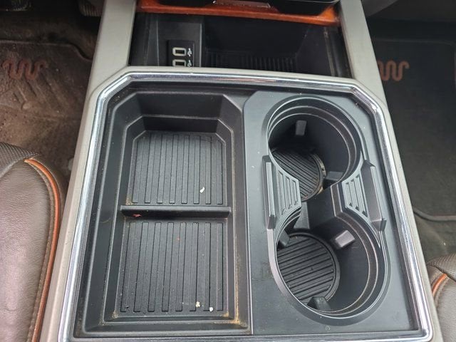 2017 Ford Super Duty F-350 DRW Lariat