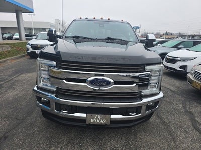 2017 Ford Super Duty F-350 DRW Lariat