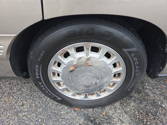 1999 Cadillac Deville Base