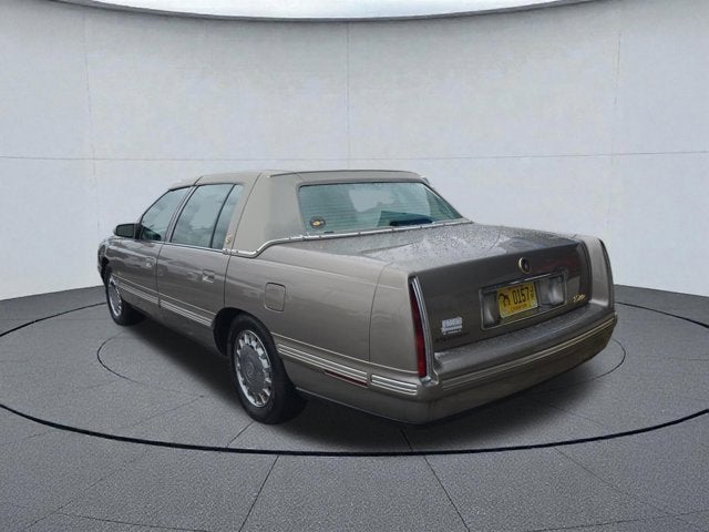 1999 Cadillac Deville Base
