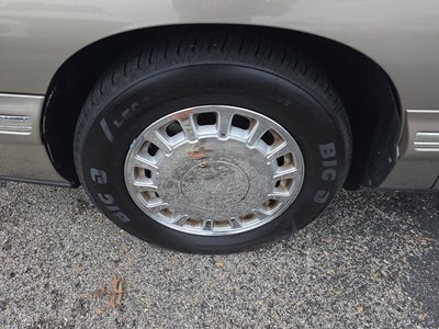 1999 Cadillac Deville Base