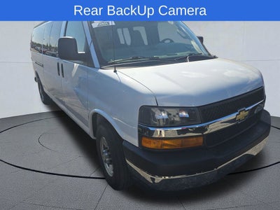 2024 Chevrolet Express Passenger 3500 1LT