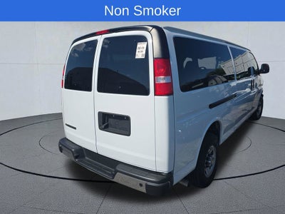 2024 Chevrolet Express Passenger 3500 1LT