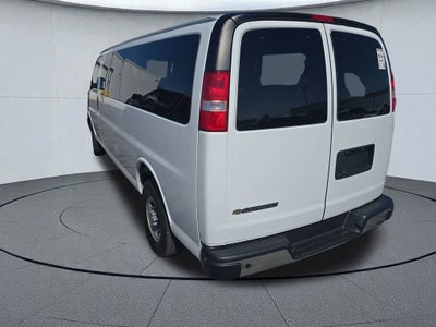 2024 Chevrolet Express Passenger 3500 1LT