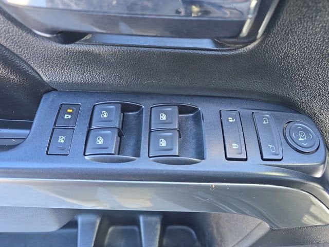 2016 Chevrolet Silverado 3500 HD Chassis Cab LT