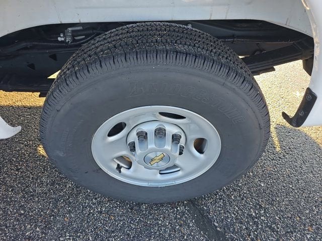 2024 Chevrolet Express Cargo 2500 WT