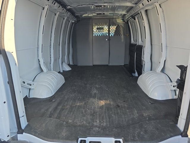 2024 Chevrolet Express Cargo 2500 WT