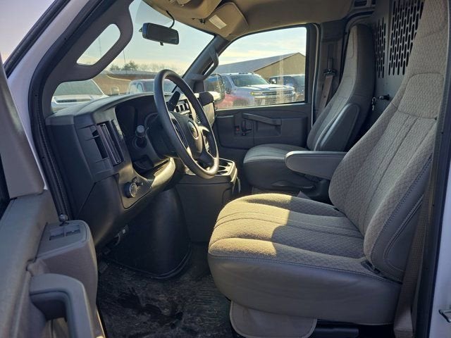 2024 Chevrolet Express Cargo 2500 WT