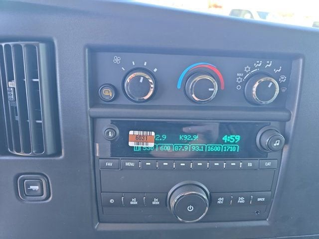 2025 Chevrolet Express Cargo WT