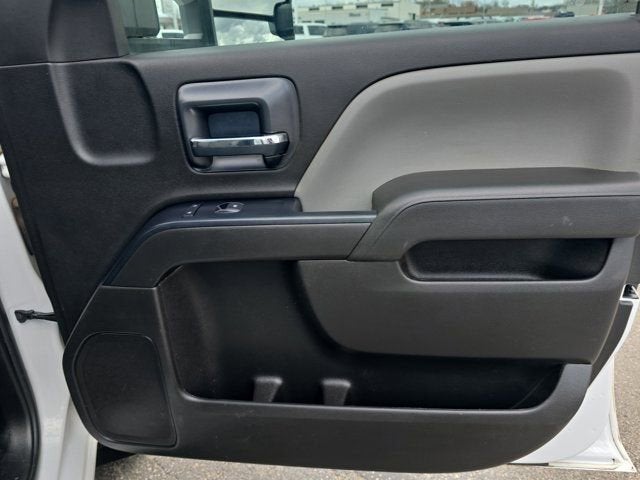 2018 GMC Sierra 3500 HD Chassis Cab Base