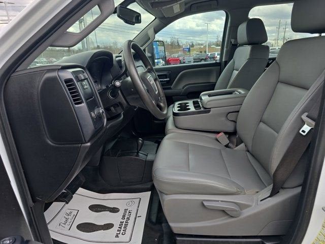 2018 GMC Sierra 3500 HD Chassis Cab Base