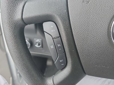 2025 GMC Savana Passenger LT