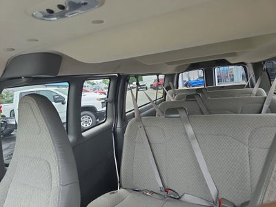 2025 GMC Savana Passenger LT
