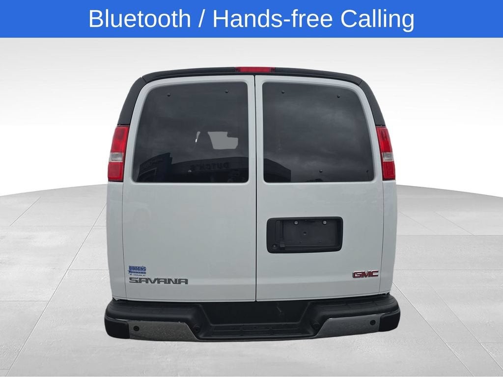 2025 GMC Savana Passenger LT