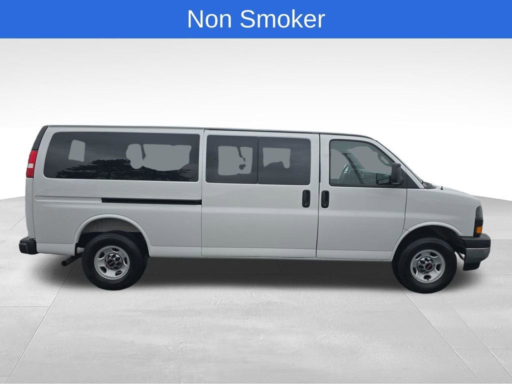 2025 GMC Savana Passenger LT