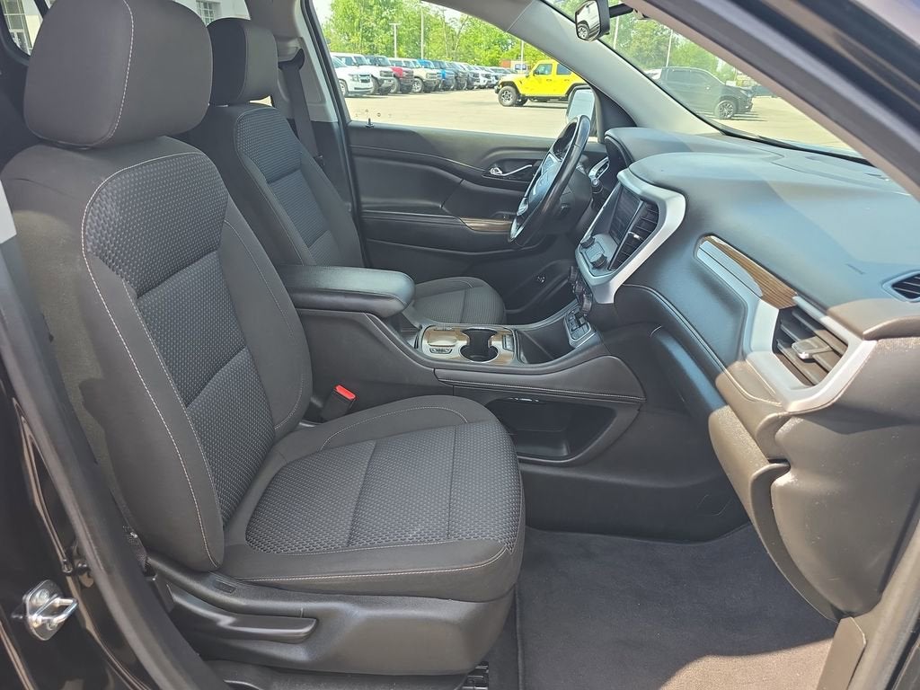 2020 GMC Acadia SLE