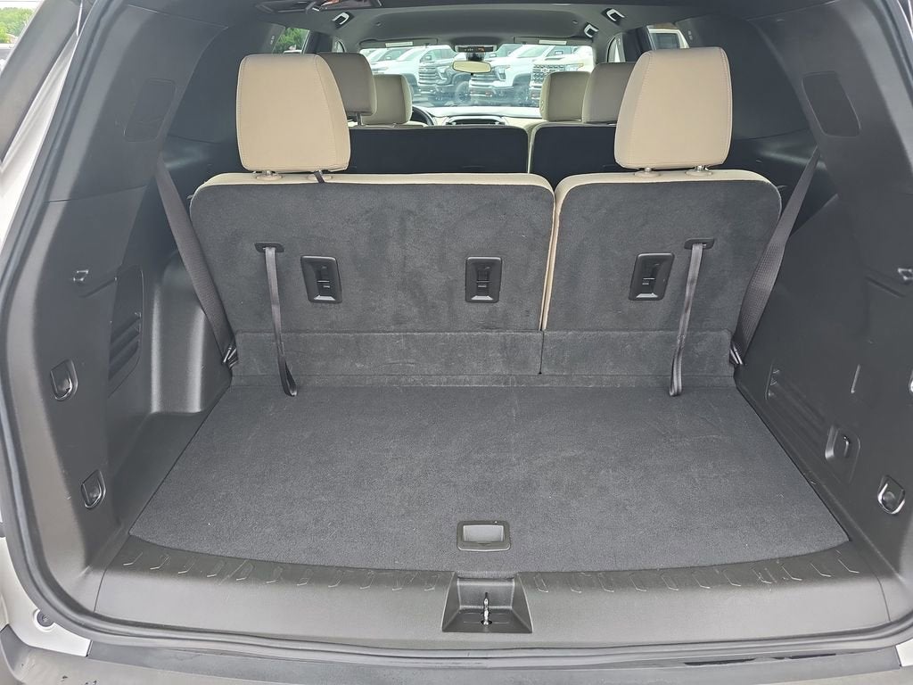 2022 Chevrolet Traverse LS