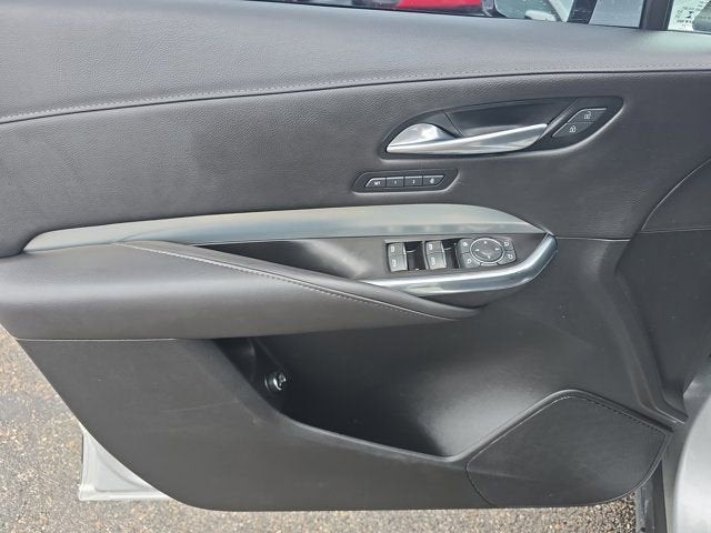 2022 Cadillac XT4 Premium Luxury