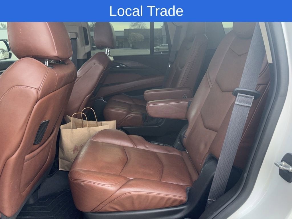 2016 Cadillac Escalade Luxury Collection