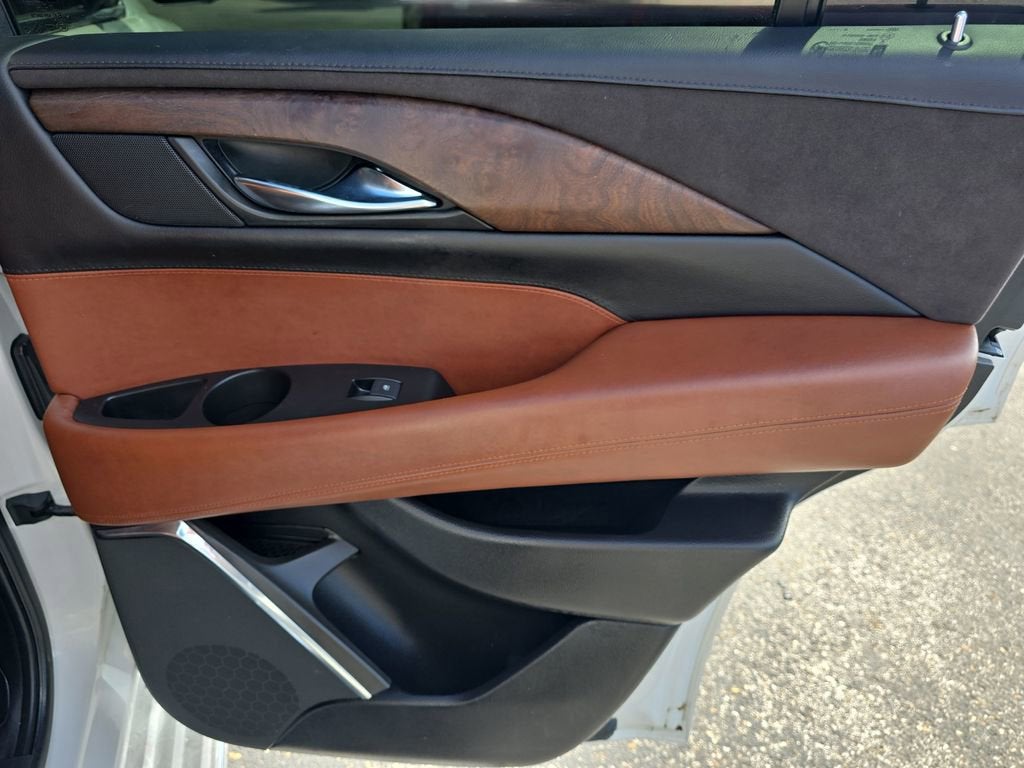 2016 Cadillac Escalade Luxury Collection