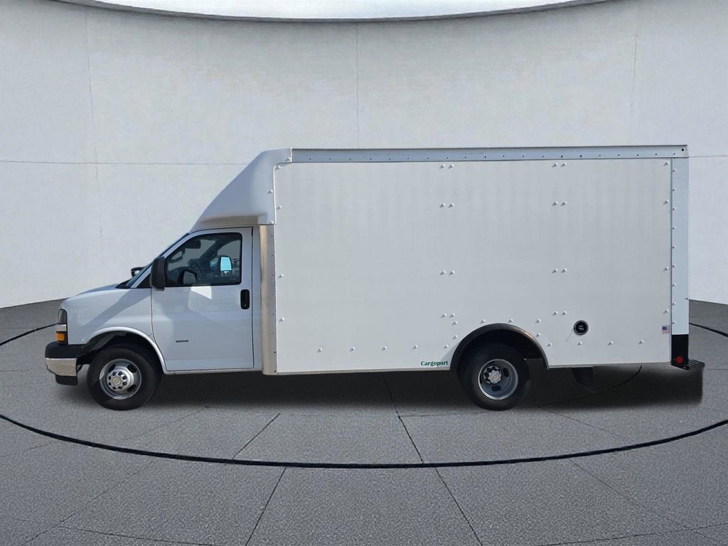 2021 Chevrolet Express Cutaway 3500 Base