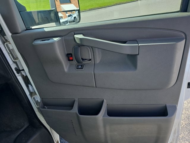 2018 Chevrolet Express Cutaway 3500 Base