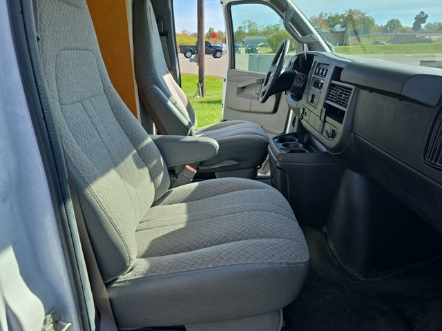 2018 Chevrolet Express Cutaway 3500 Base