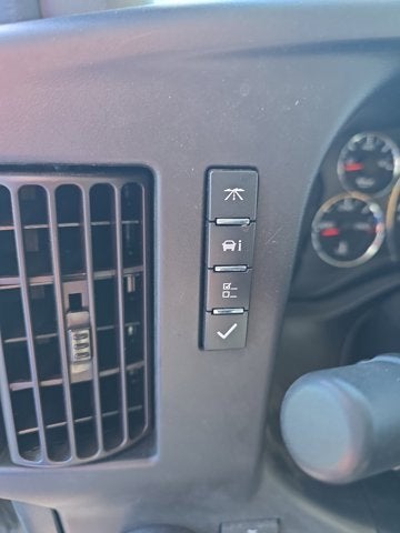 2018 Chevrolet Express Cutaway 3500 Base