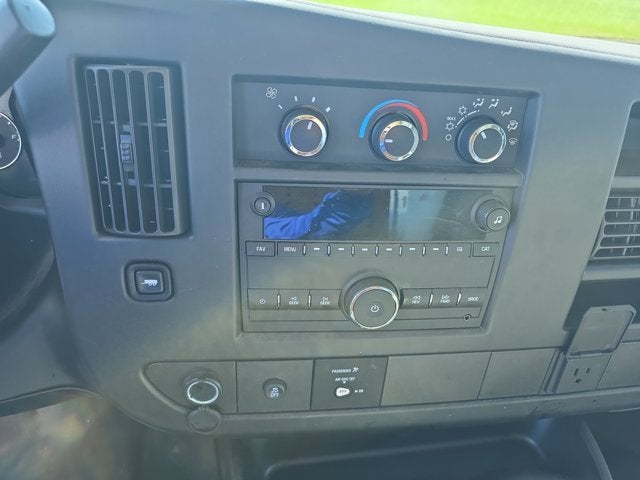 2018 Chevrolet Express Cutaway 3500 Base