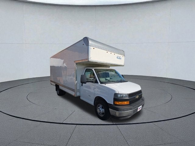 2018 Chevrolet Express Cutaway 3500 Base