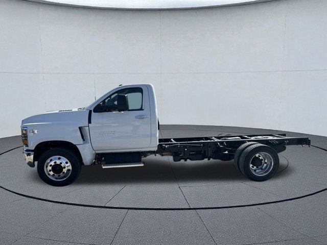 2024 Chevrolet Silverado 5500 HD Work Truck