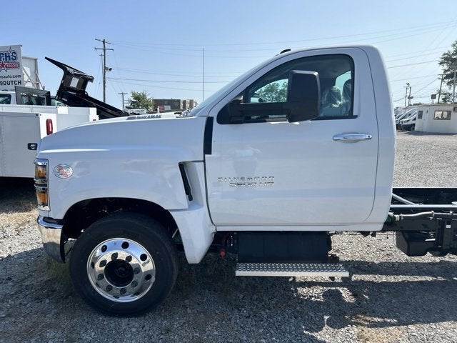 2024 Chevrolet Silverado 5500 HD Work Truck