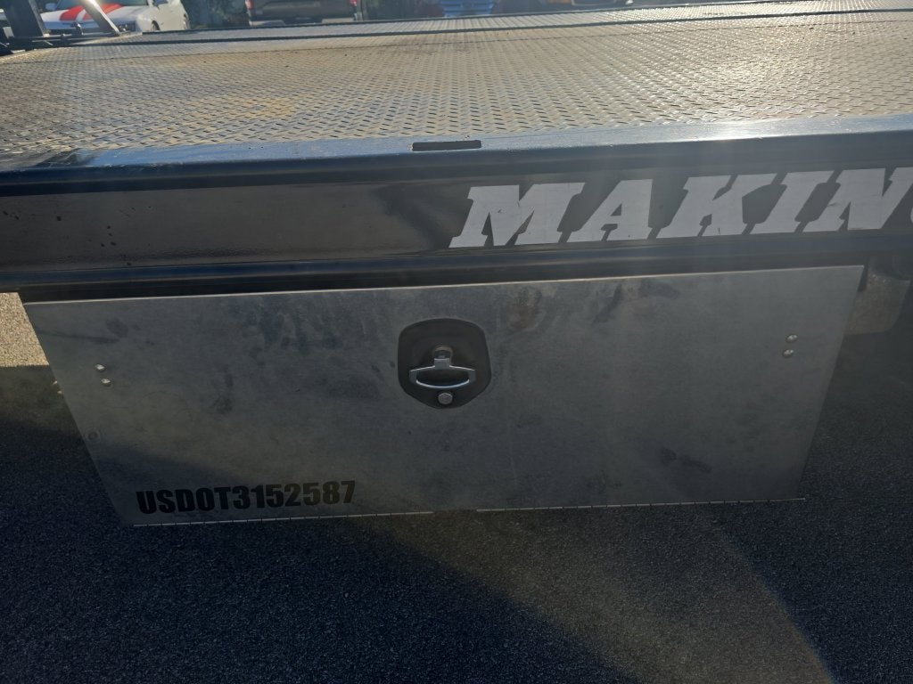 2023 Chevrolet Silverado 5500 HD Work Truck