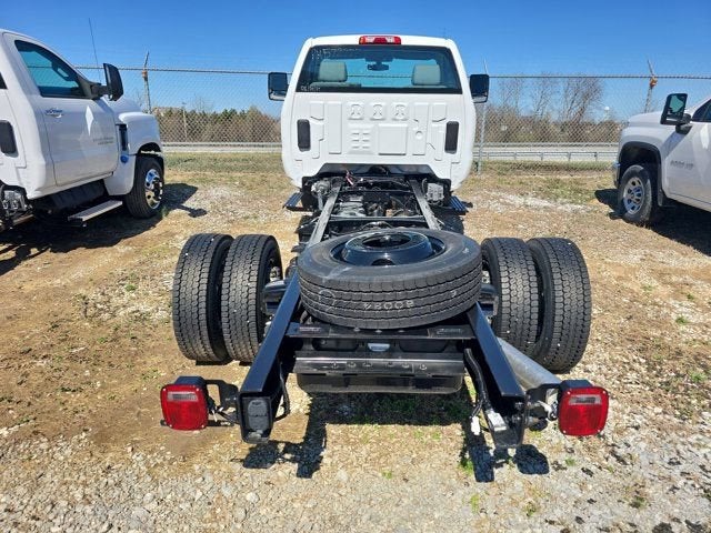 2024 Chevrolet Silverado 5500 HD Work Truck
