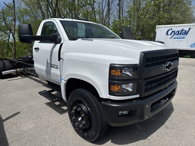 2024 Chevrolet Silverado 6500 HD Work Truck