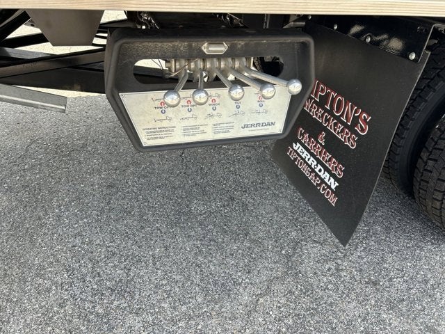 2023 Chevrolet Silverado 6500 HD LT