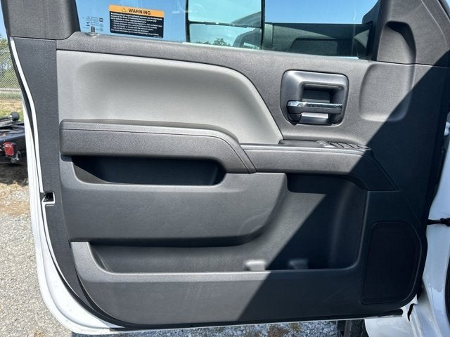 2023 Chevrolet Silverado 5500 HD Work Truck