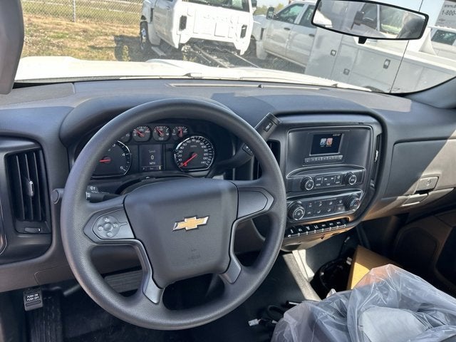 2023 Chevrolet Silverado 5500 HD Work Truck