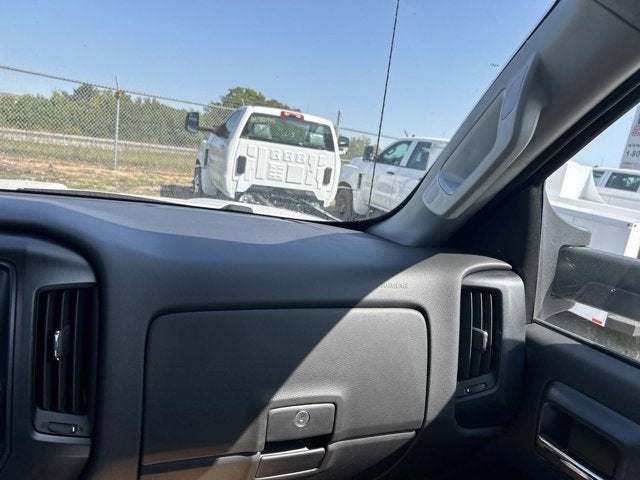 2023 Chevrolet Silverado 5500 HD Work Truck