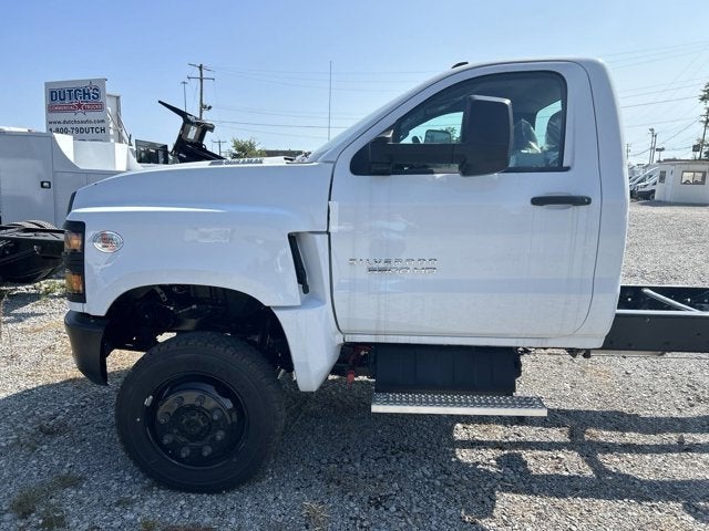 2023 Chevrolet Silverado 5500 HD Work Truck