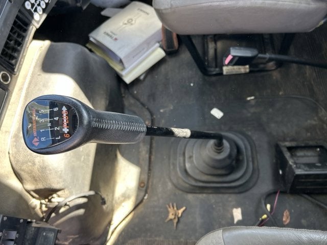 1999 INTERNATIONAL 4700 Base