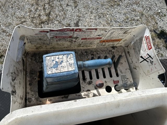 1999 INTERNATIONAL 4700 Base