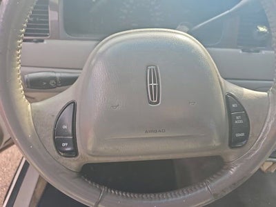 1999 Lincoln Town Car Executive