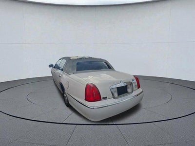 1999 Lincoln Town Car Executive