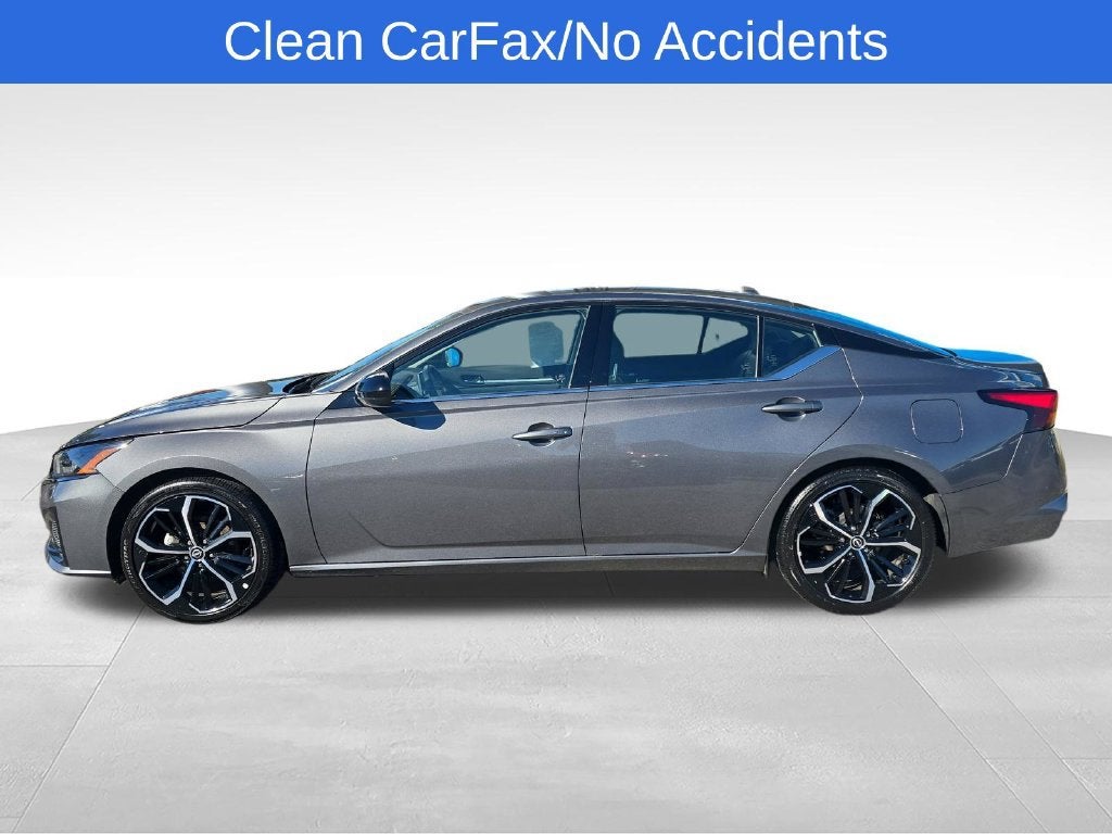 2025 Nissan Altima SR