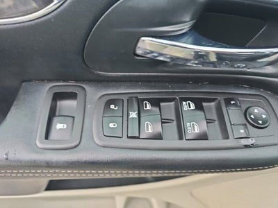 2011 Chrysler Town & Country Touring