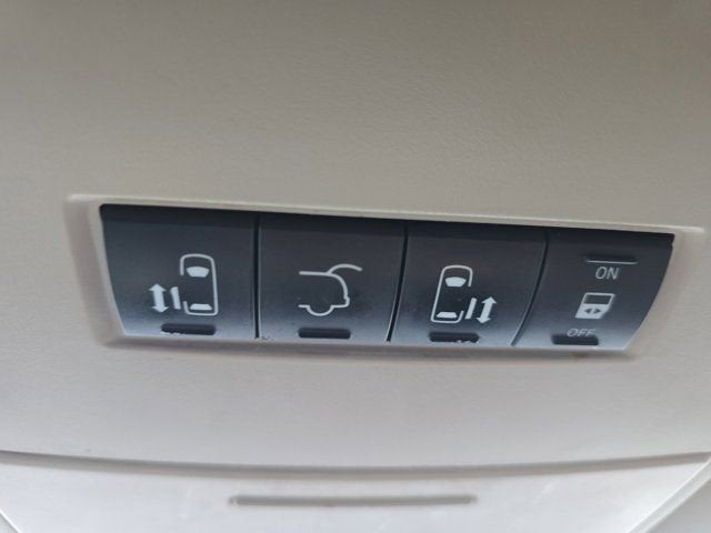 2011 Chrysler Town & Country Touring